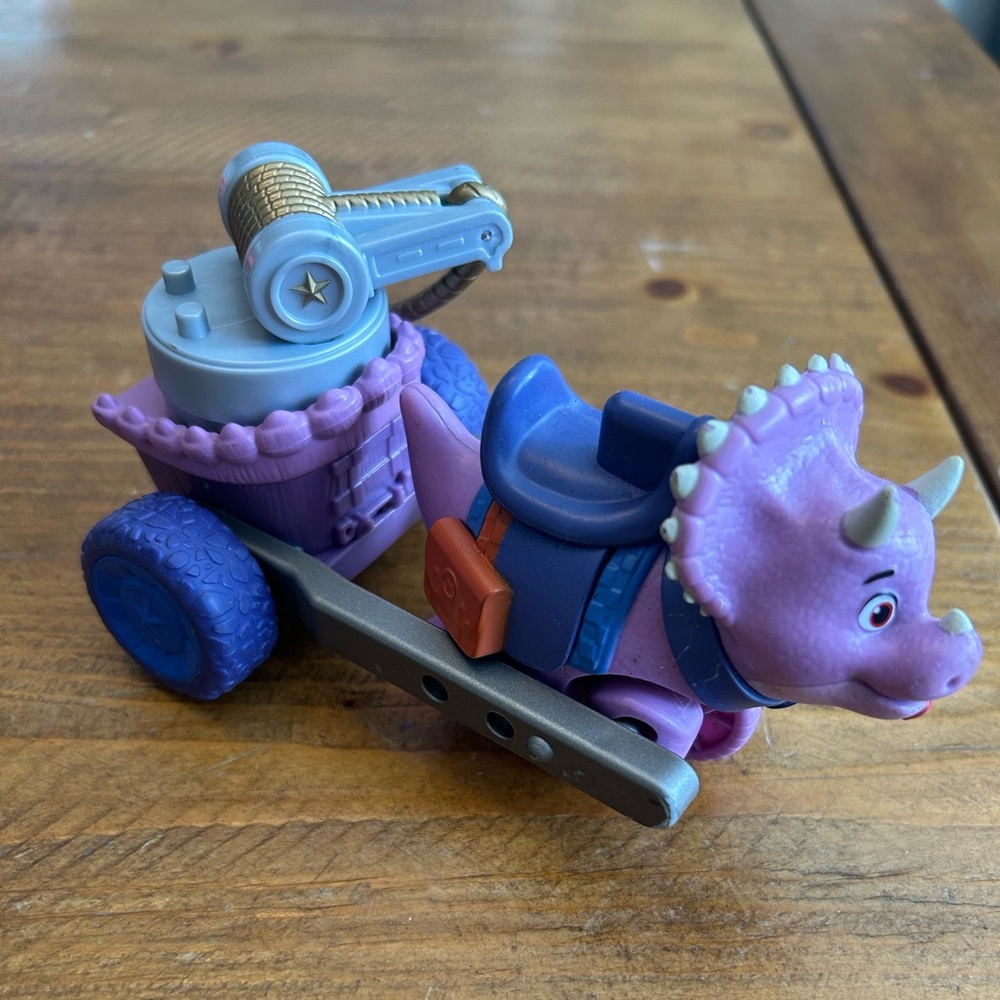 2021 Dino Ranch Tango’s Tow Rig Vehicle Jazwares Toy 6” as is
